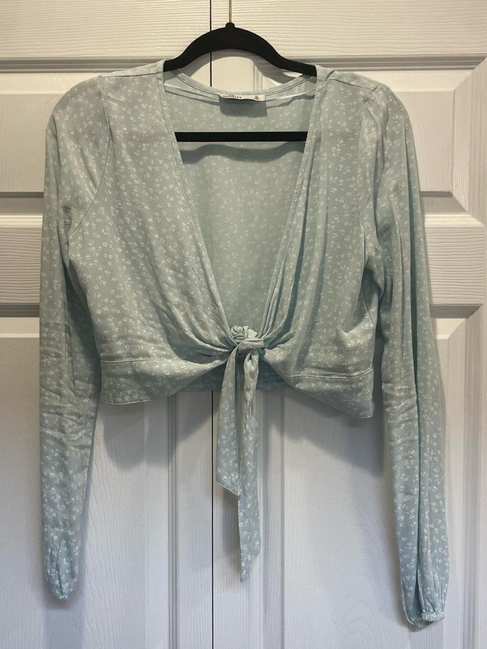 Hollister Light Sage Tie-Front Crop Top